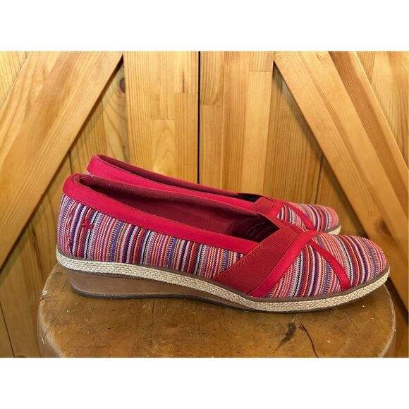 Grasshoppers Misty Wedge Red Canvas Loafer Shoes EF52840 - Women's Size US 11N - Picture 1 of 8